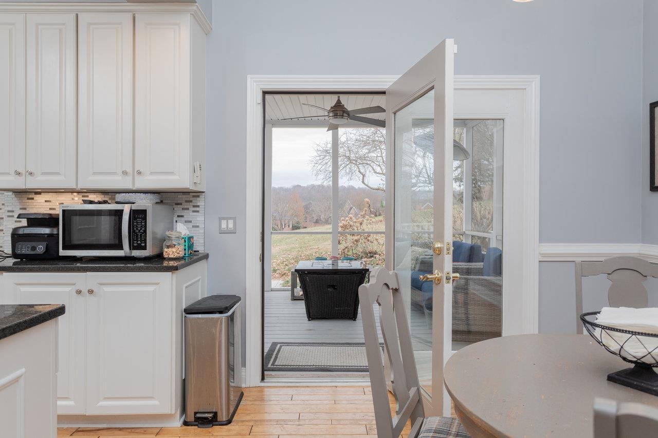 3945 TRAVELER RD, ROCKINGHAM, Virginia 22801, 4 Bedrooms Bedrooms, ,3 BathroomsBathrooms,Residential,3945 TRAVELER RD,671312 MLS # 671312