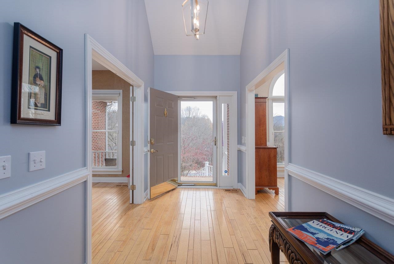 3945 TRAVELER RD, ROCKINGHAM, Virginia 22801, 4 Bedrooms Bedrooms, ,3 BathroomsBathrooms,Residential,3945 TRAVELER RD,671312 MLS # 671312