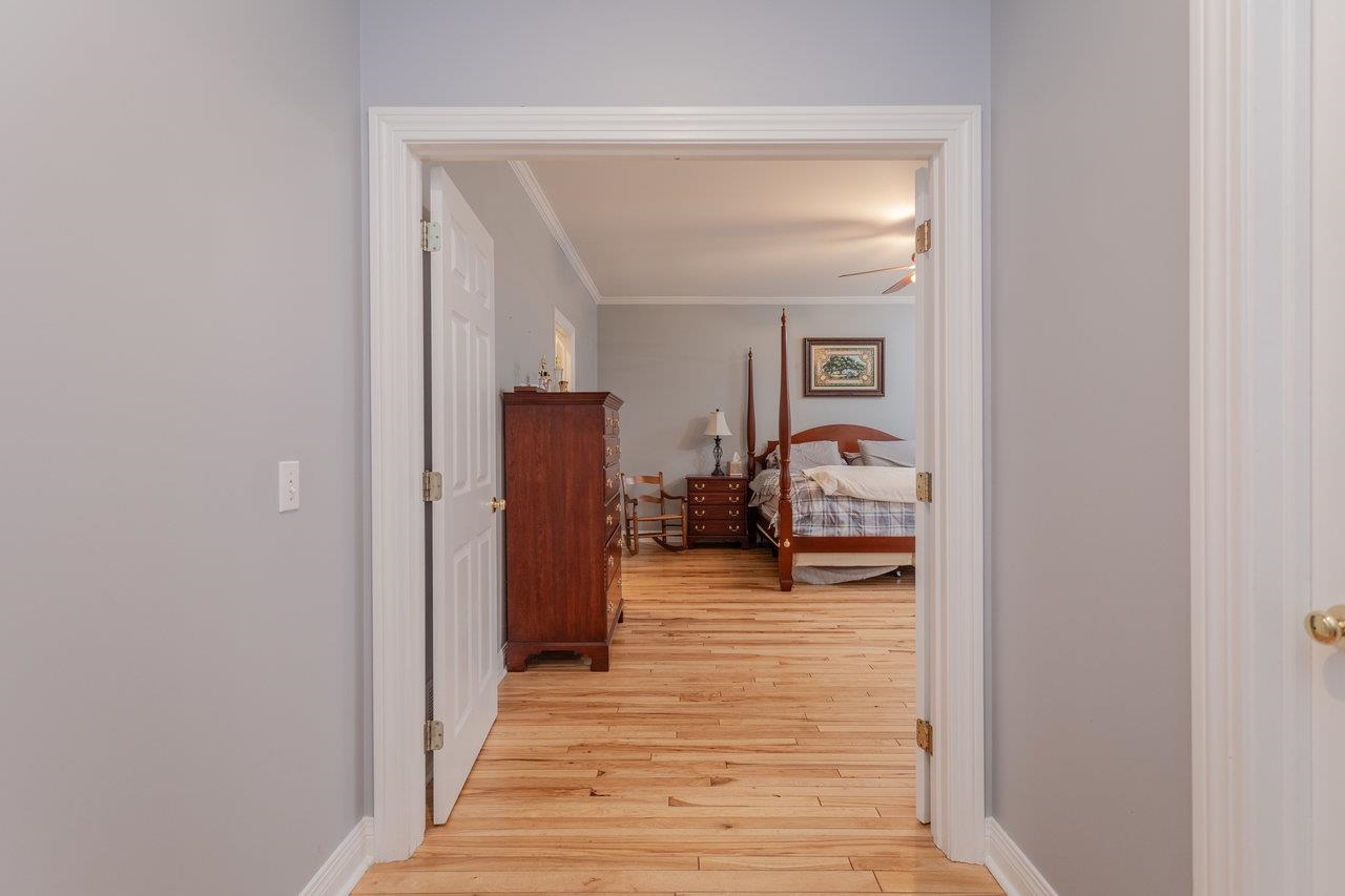 3945 TRAVELER RD, ROCKINGHAM, Virginia 22801, 4 Bedrooms Bedrooms, ,3 BathroomsBathrooms,Residential,3945 TRAVELER RD,671312 MLS # 671312