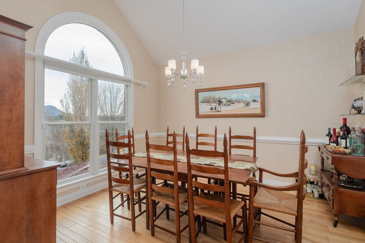 3945 TRAVELER RD, ROCKINGHAM, Virginia 22801, 4 Bedrooms Bedrooms, ,3 BathroomsBathrooms,Residential,3945 TRAVELER RD,671312 MLS # 671312