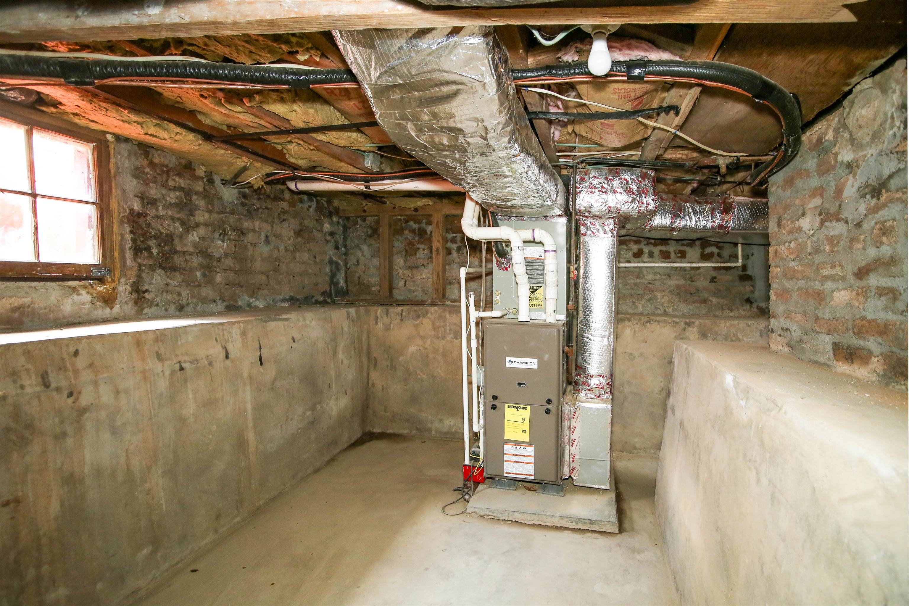 401 TANNEHILL ST, STAUNTON, Virginia 24401, 4 Bedrooms Bedrooms, ,2 BathroomsBathrooms,Residential,401 TANNEHILL ST,671313 MLS # 671313