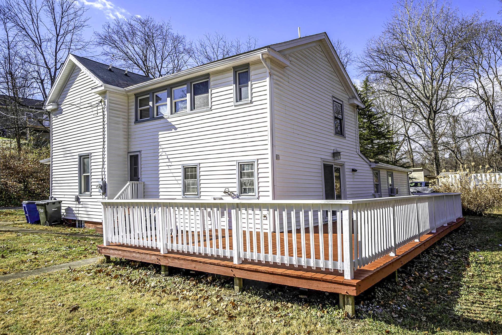 401 TANNEHILL ST, STAUNTON, Virginia 24401, 4 Bedrooms Bedrooms, ,2 BathroomsBathrooms,Residential,401 TANNEHILL ST,671313 MLS # 671313