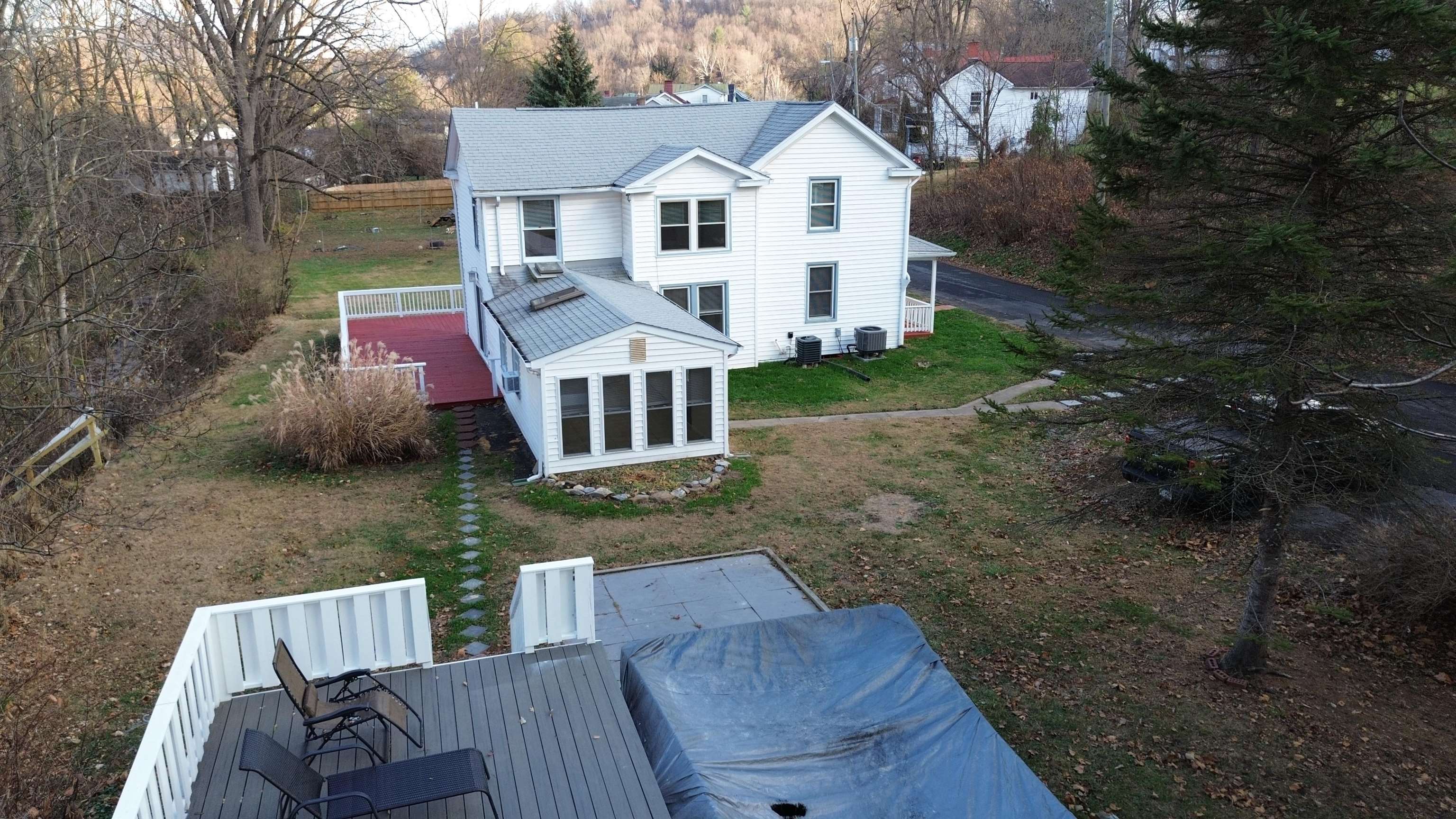 401 TANNEHILL ST, STAUNTON, Virginia 24401, 4 Bedrooms Bedrooms, ,2 BathroomsBathrooms,Residential,401 TANNEHILL ST,671313 MLS # 671313