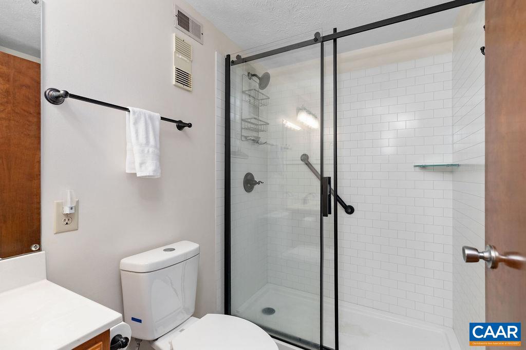 453 THREE RIDGES CONDOS, WINTERGREEN RESORT, Virginia 22967, 2 Bedrooms Bedrooms, ,2 BathroomsBathrooms,Residential,453 THREE RIDGES CONDOS,671316 MLS # 671316