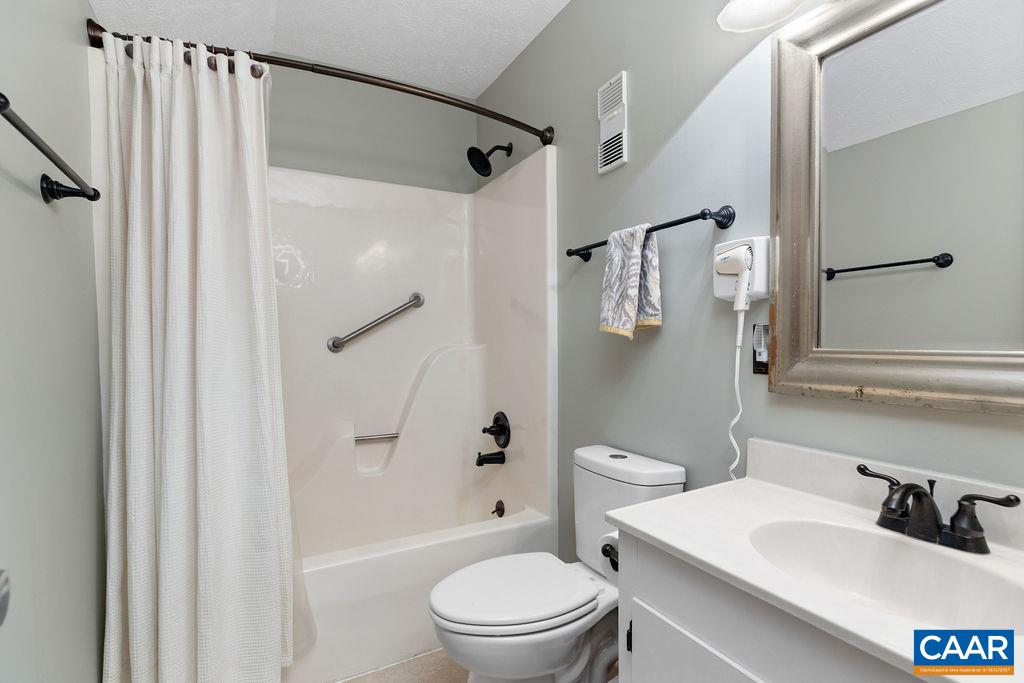 453 THREE RIDGES CONDOS, WINTERGREEN RESORT, Virginia 22967, 2 Bedrooms Bedrooms, ,2 BathroomsBathrooms,Residential,453 THREE RIDGES CONDOS,671316 MLS # 671316