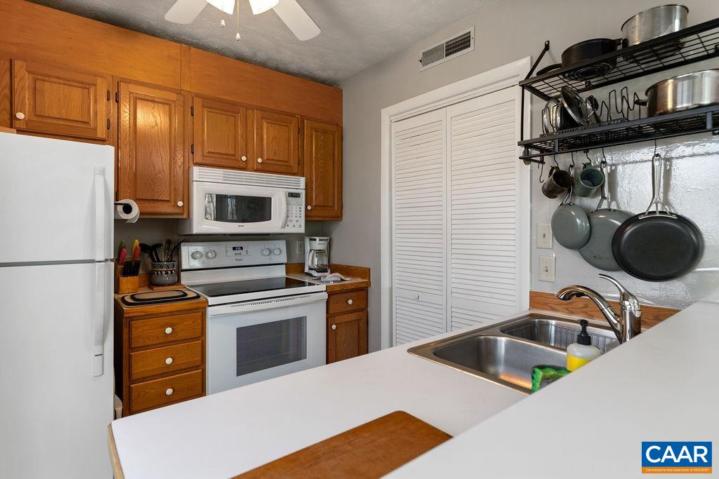 453 THREE RIDGES CONDOS, WINTERGREEN RESORT, Virginia 22967, 2 Bedrooms Bedrooms, ,2 BathroomsBathrooms,Residential,453 THREE RIDGES CONDOS,671316 MLS # 671316