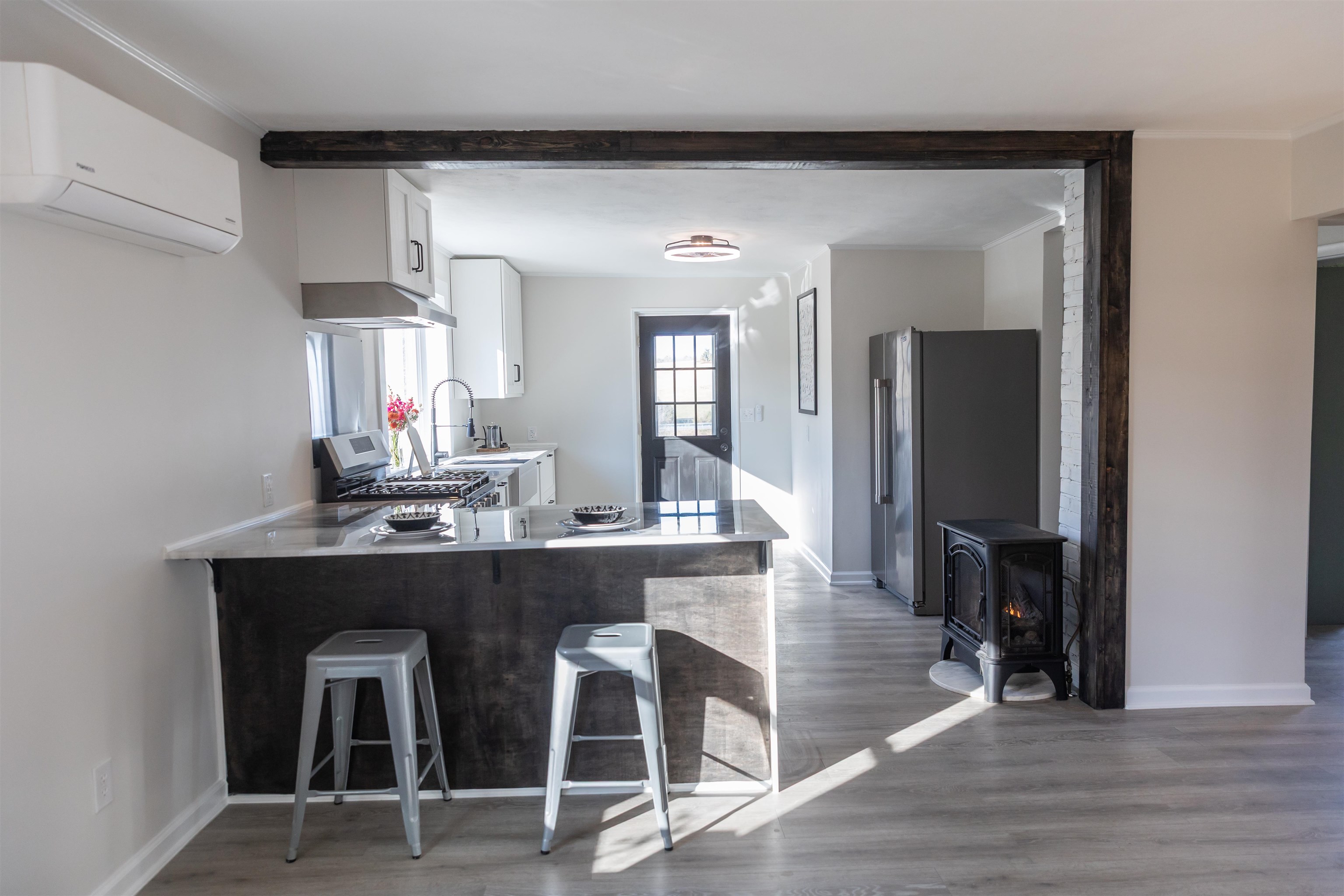 554 HERRING HALL RD, NATURAL BRIDGE, Virginia 24578, 1 Bedroom Bedrooms, ,1 BathroomBathrooms,Residential,554 HERRING HALL RD,671322 MLS # 671322