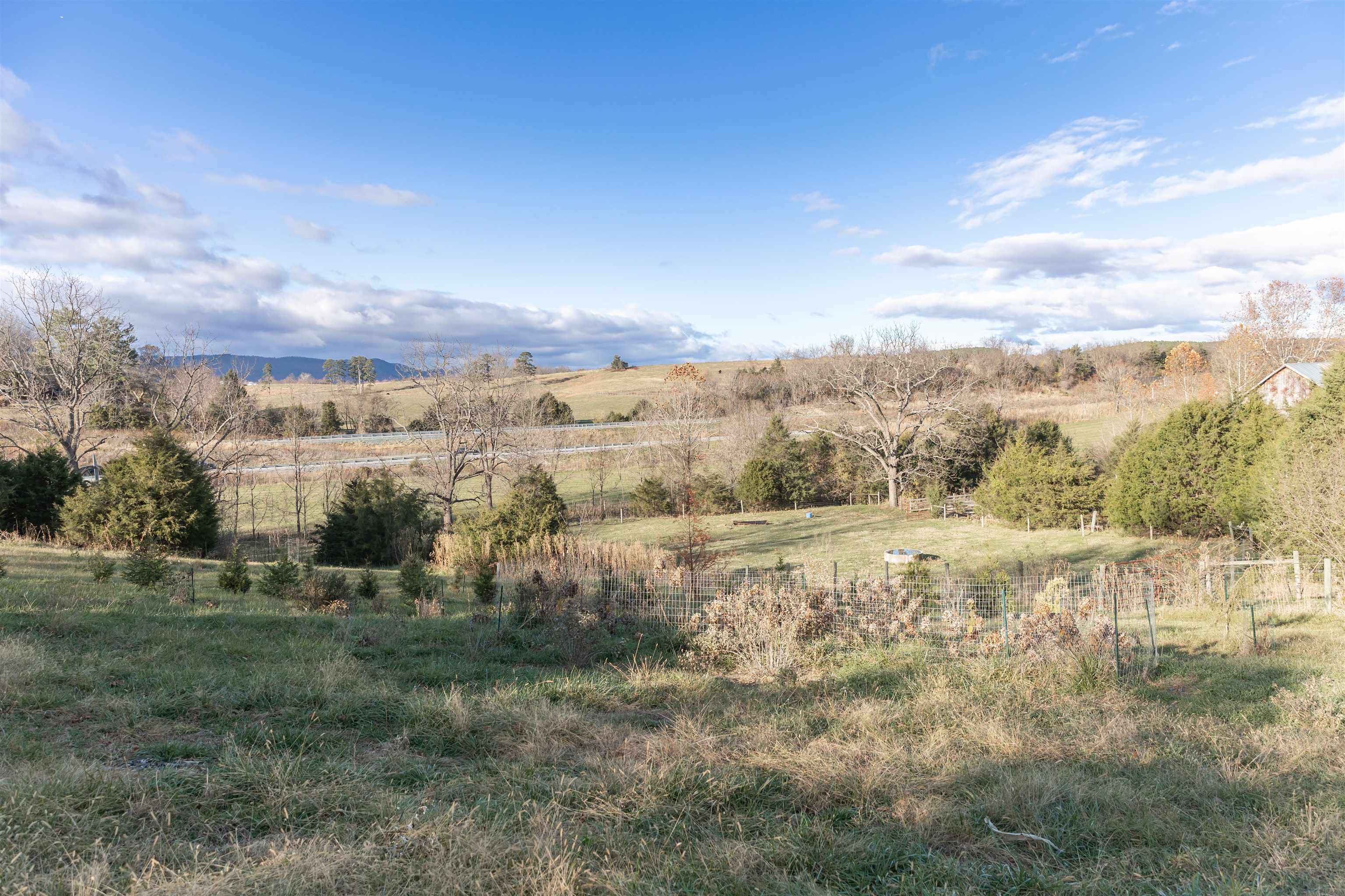 554 HERRING HALL RD, NATURAL BRIDGE, Virginia 24578, 1 Bedroom Bedrooms, ,1 BathroomBathrooms,Residential,554 HERRING HALL RD,671322 MLS # 671322