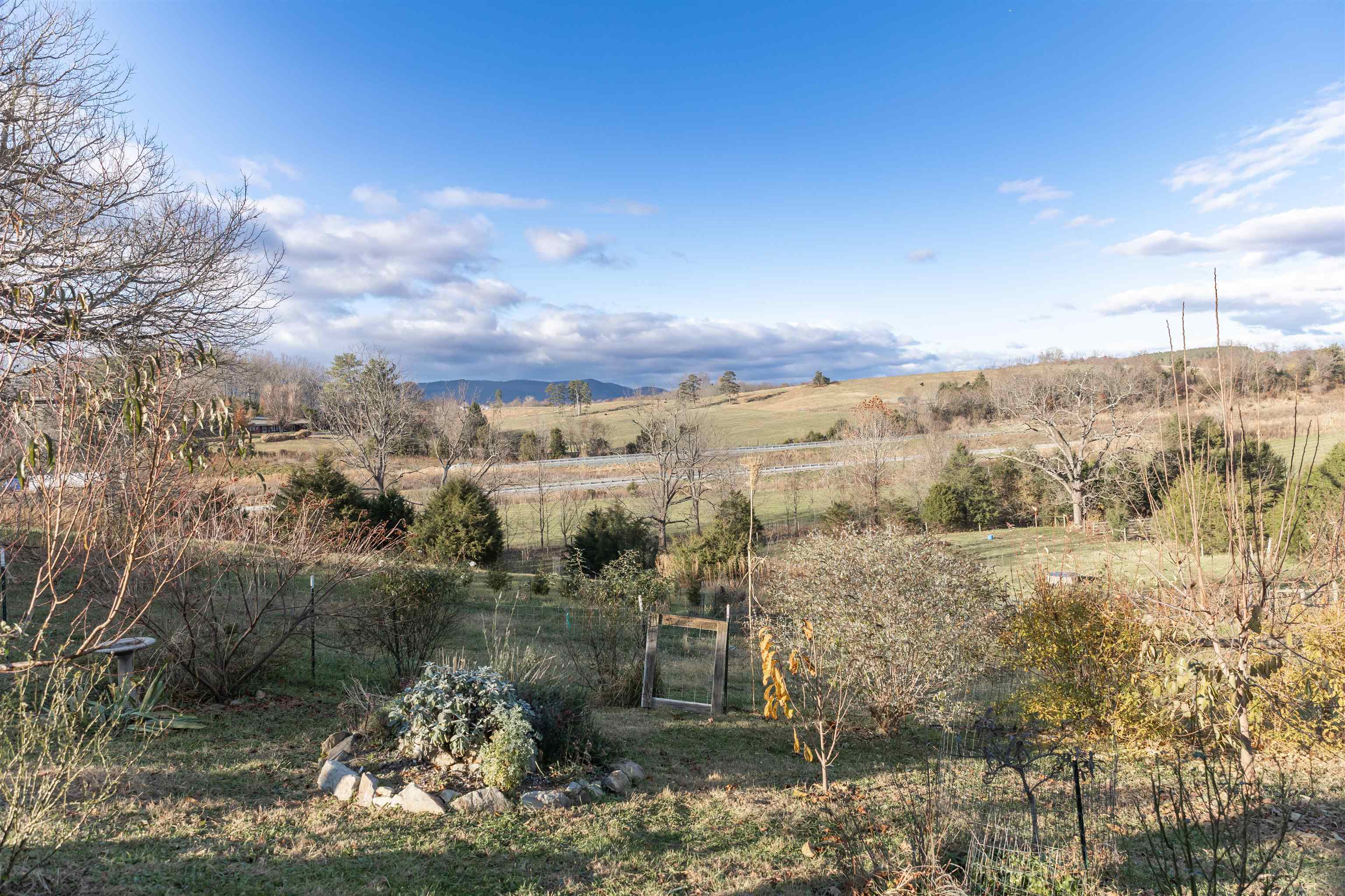 554 HERRING HALL RD, NATURAL BRIDGE, Virginia 24578, 1 Bedroom Bedrooms, ,1 BathroomBathrooms,Residential,554 HERRING HALL RD,671322 MLS # 671322