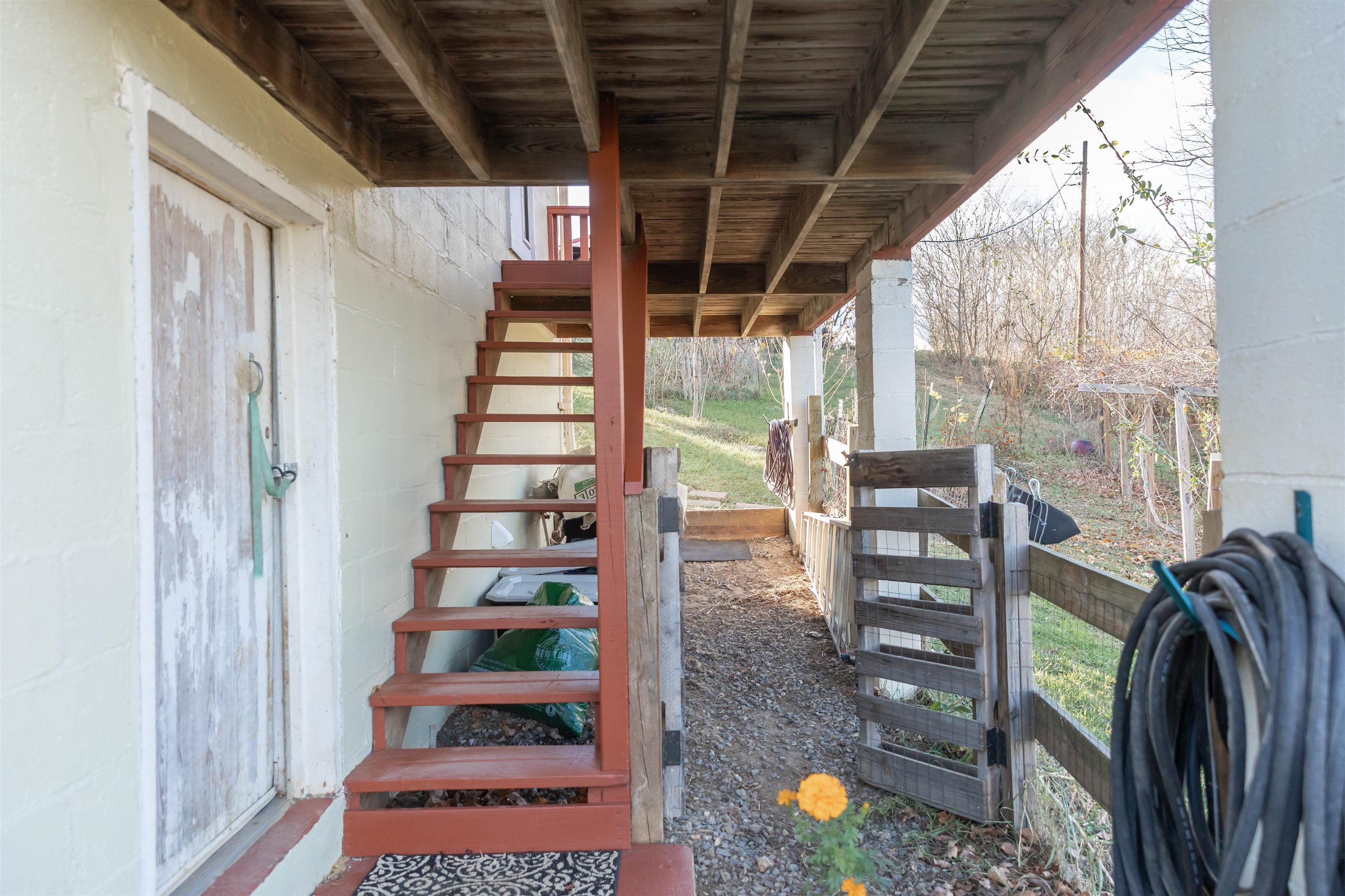 554 HERRING HALL RD, NATURAL BRIDGE, Virginia 24578, 1 Bedroom Bedrooms, ,1 BathroomBathrooms,Residential,554 HERRING HALL RD,671322 MLS # 671322