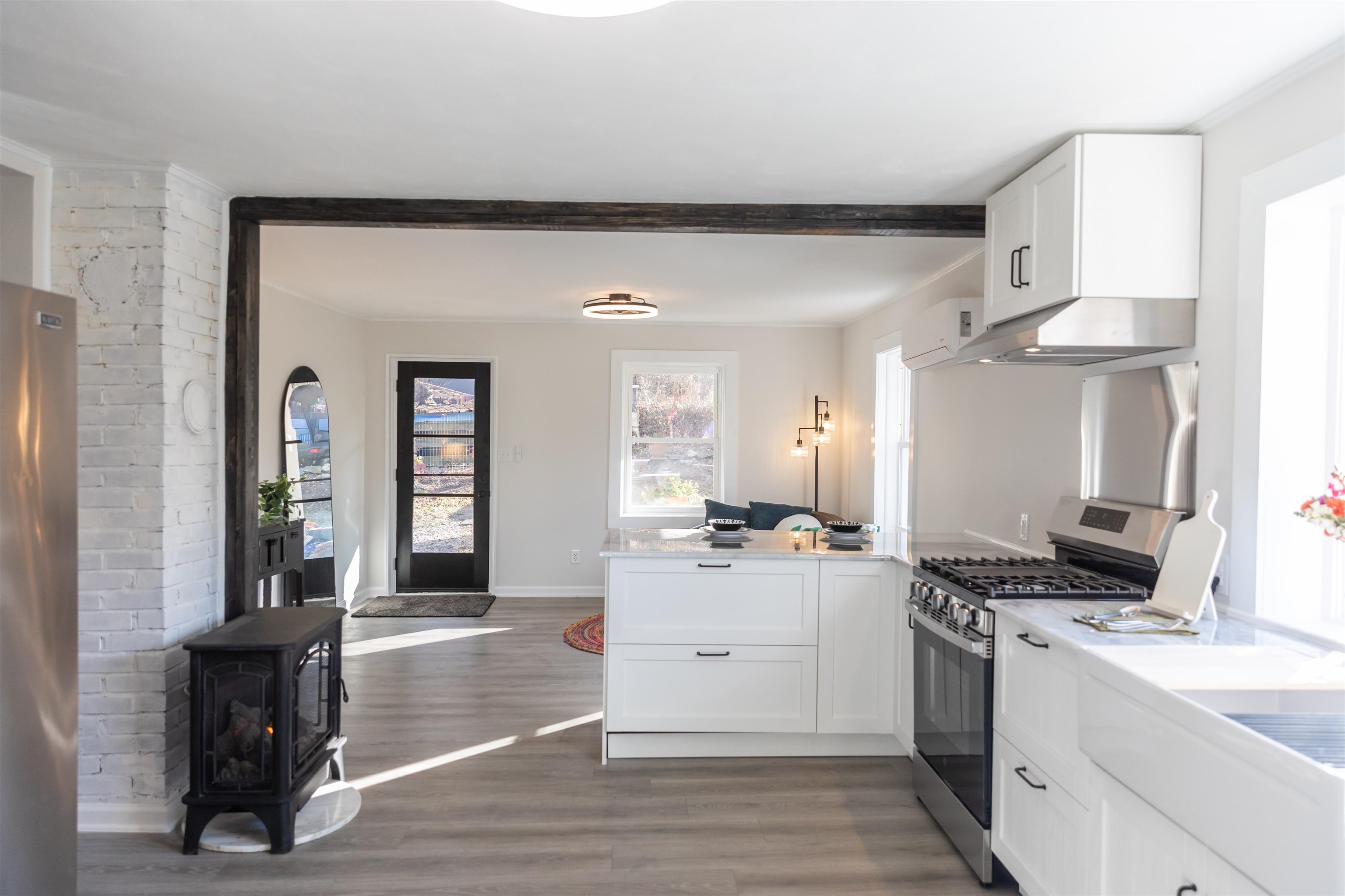 554 HERRING HALL RD, NATURAL BRIDGE, Virginia 24578, 1 Bedroom Bedrooms, ,1 BathroomBathrooms,Residential,554 HERRING HALL RD,671322 MLS # 671322