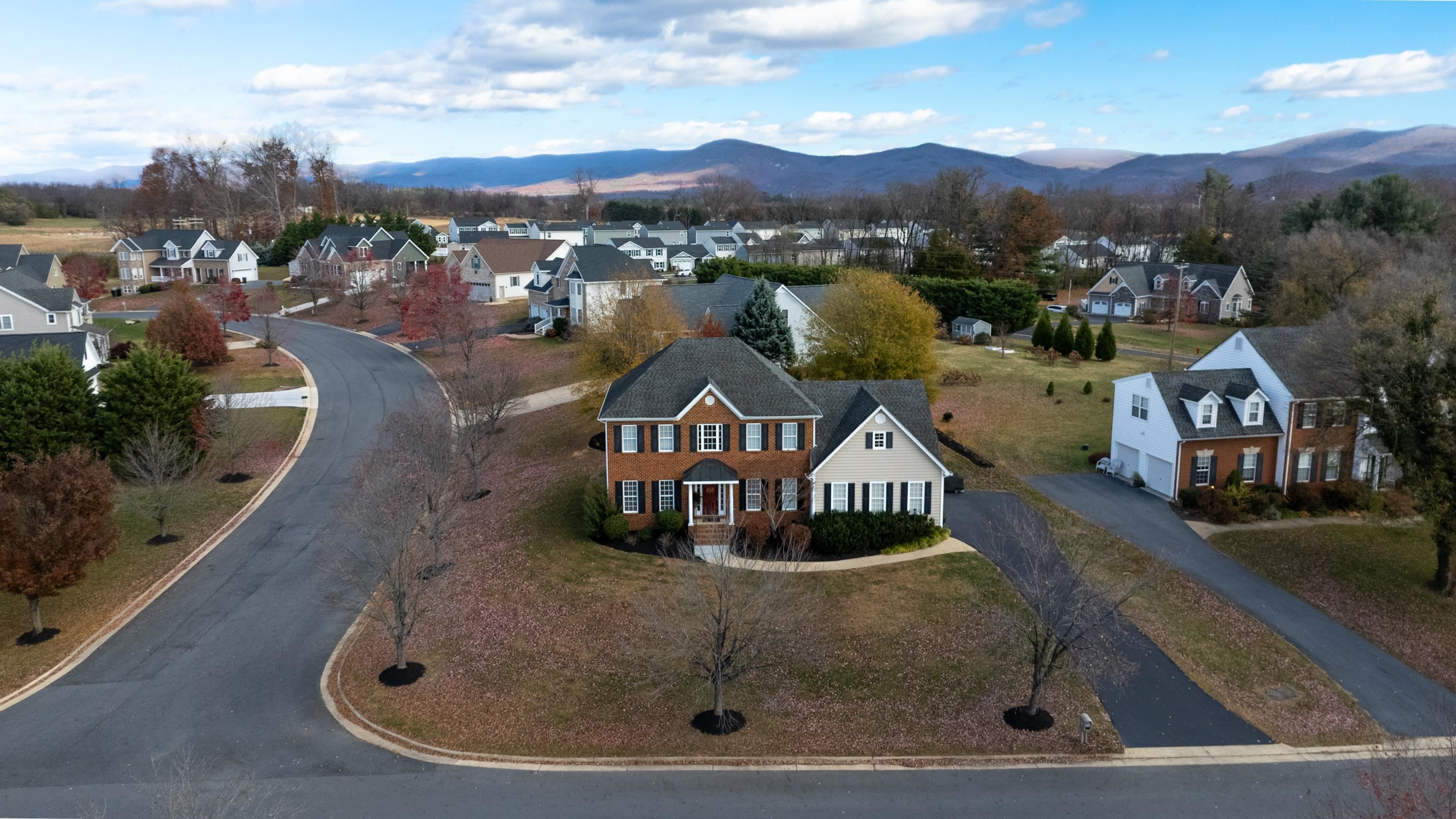 108 ANA MARIE BLVD, WAYNESBORO, Virginia 22980, 5 Bedrooms Bedrooms, ,2 BathroomsBathrooms,Residential,108 ANA MARIE BLVD,671324 MLS # 671324