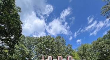 8605 RUNNING FOX CT, FAIRFAX STATION, Virginia 22039, 4 Bedrooms Bedrooms, ,3 BathroomsBathrooms,Residential,For sale,8605 RUNNING FOX CT,VAFX2257102 MLS # VAFX2257102