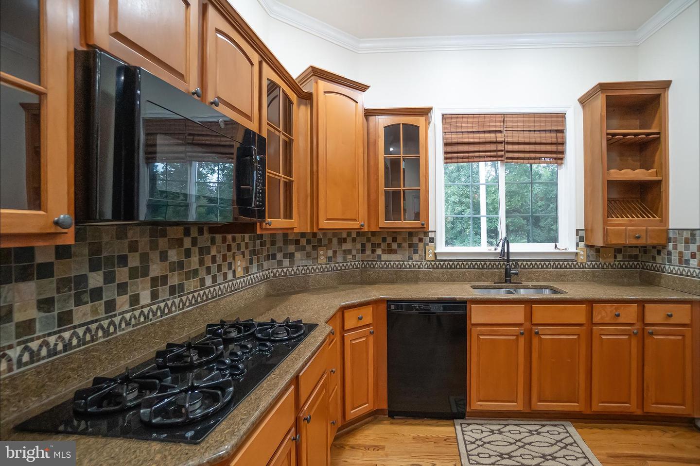 5662 CARIBBEAN CT, HAYMARKET, Virginia 20169, 5 Bedrooms Bedrooms, ,4 BathroomsBathrooms,Residential,For sale,5662 CARIBBEAN CT,VAPW2102622 MLS # VAPW2102622