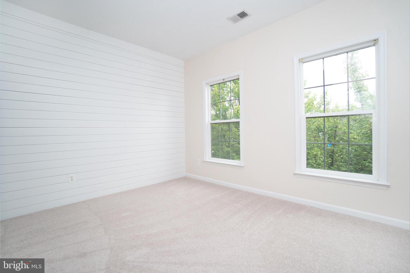 5662 CARIBBEAN CT, HAYMARKET, Virginia 20169, 5 Bedrooms Bedrooms, ,4 BathroomsBathrooms,Residential,For sale,5662 CARIBBEAN CT,VAPW2102622 MLS # VAPW2102622