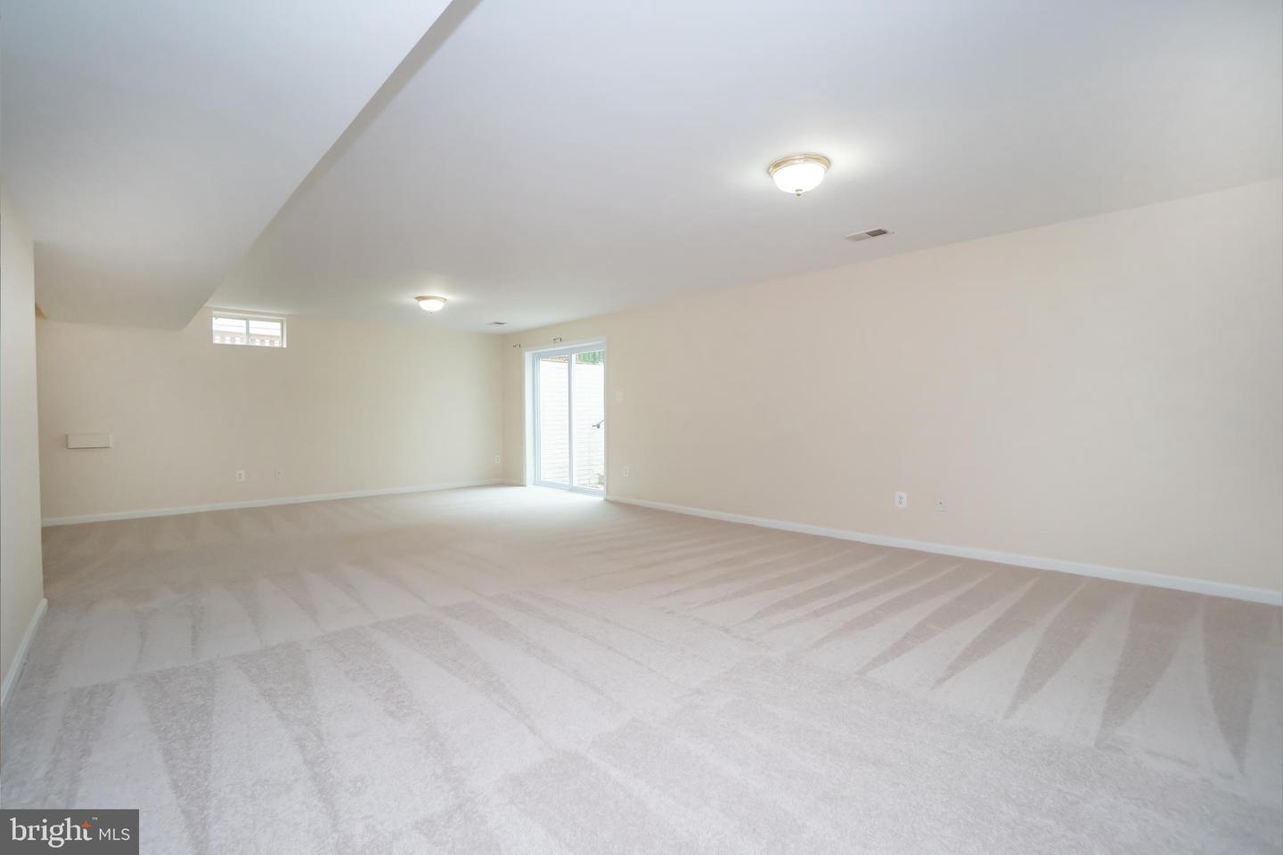 5662 CARIBBEAN CT, HAYMARKET, Virginia 20169, 5 Bedrooms Bedrooms, ,4 BathroomsBathrooms,Residential,For sale,5662 CARIBBEAN CT,VAPW2102622 MLS # VAPW2102622