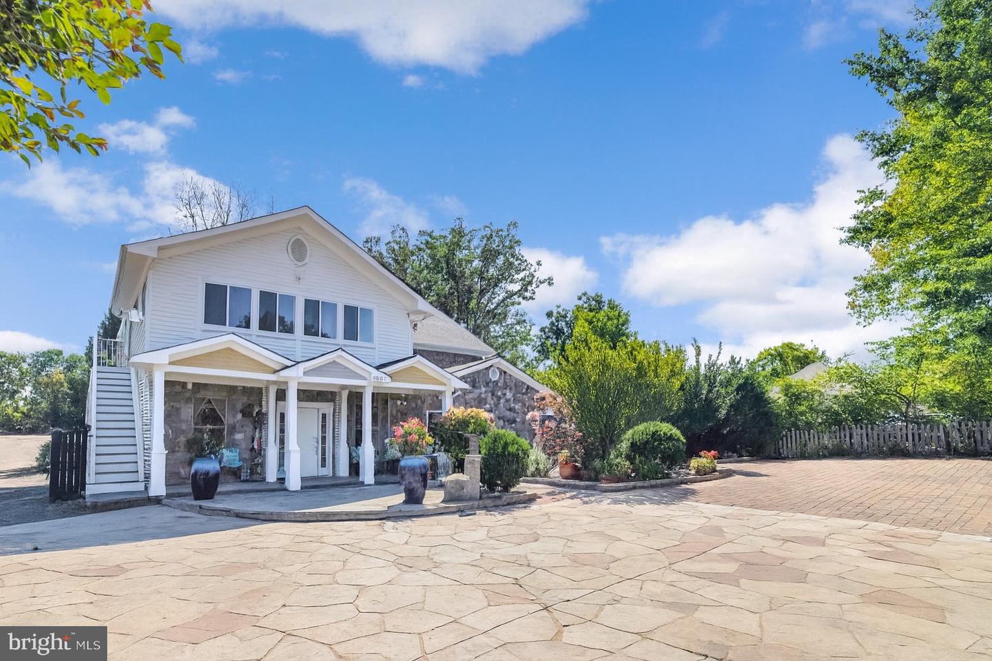 7601 BULL RUN RD, MANASSAS, Virginia 20111, 7 Bedrooms Bedrooms, ,3 BathroomsBathrooms,Residential,For sale,7601 BULL RUN RD,VAPW2103642 MLS # VAPW2103642