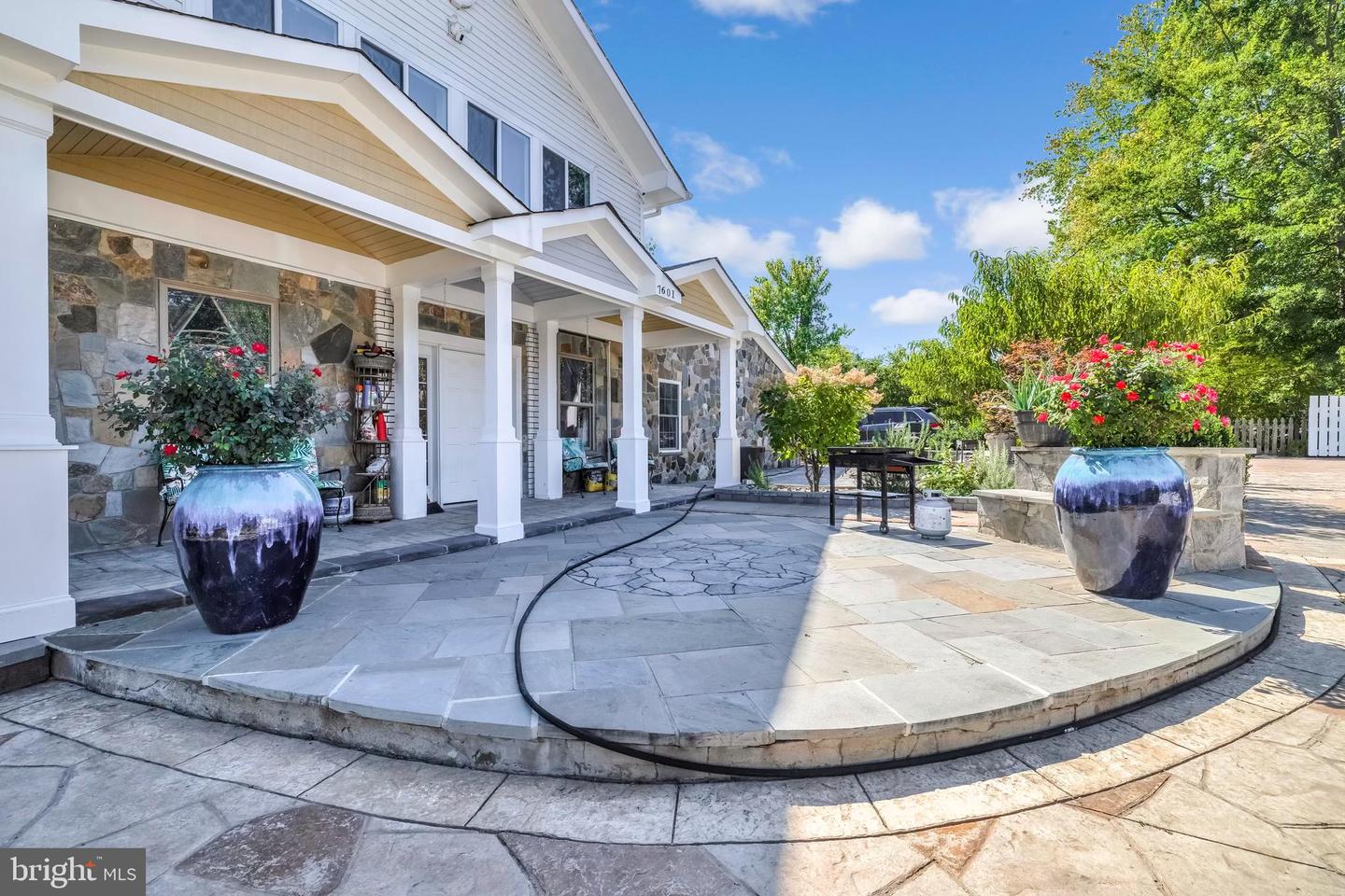 7601 BULL RUN RD, MANASSAS, Virginia 20111, 7 Bedrooms Bedrooms, ,3 BathroomsBathrooms,Residential,For sale,7601 BULL RUN RD,VAPW2103642 MLS # VAPW2103642