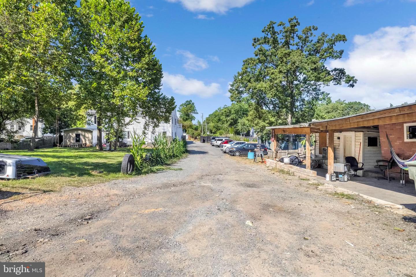 7601 BULL RUN RD, MANASSAS, Virginia 20111, 7 Bedrooms Bedrooms, ,3 BathroomsBathrooms,Residential,For sale,7601 BULL RUN RD,VAPW2103642 MLS # VAPW2103642