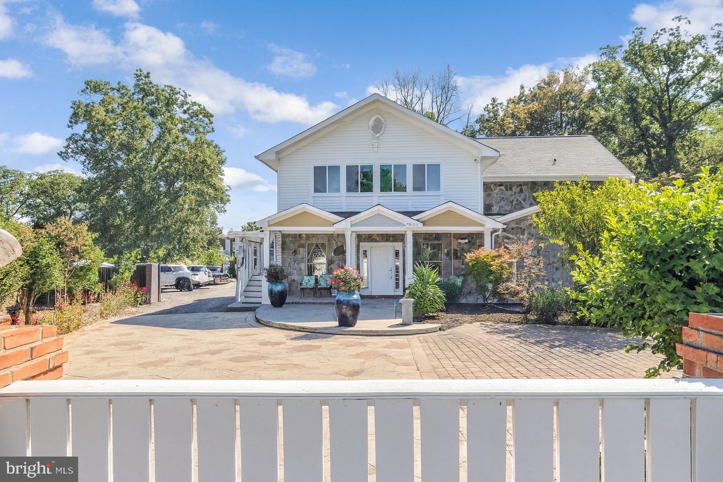 7601 BULL RUN RD, MANASSAS, Virginia 20111, 7 Bedrooms Bedrooms, ,3 BathroomsBathrooms,Residential,For sale,7601 BULL RUN RD,VAPW2103642 MLS # VAPW2103642