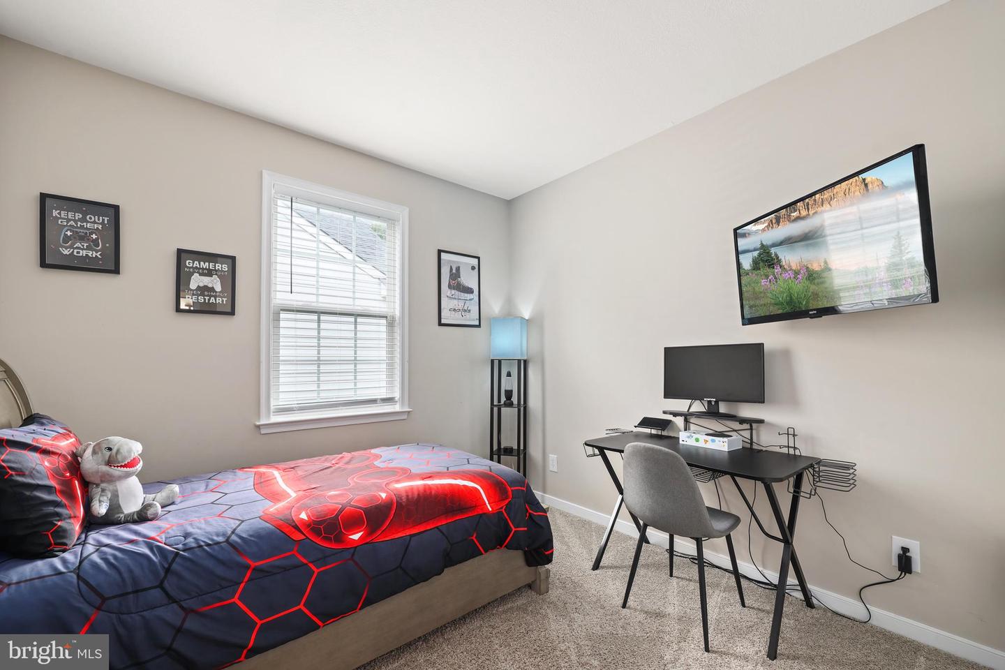 11917 LEGACY WOODS DR, FREDERICKSBURG, Virginia 22407, 5 Bedrooms Bedrooms, ,3 BathroomsBathrooms,Residential,For sale,11917 LEGACY WOODS DR,VASP2036452 MLS # VASP2036452