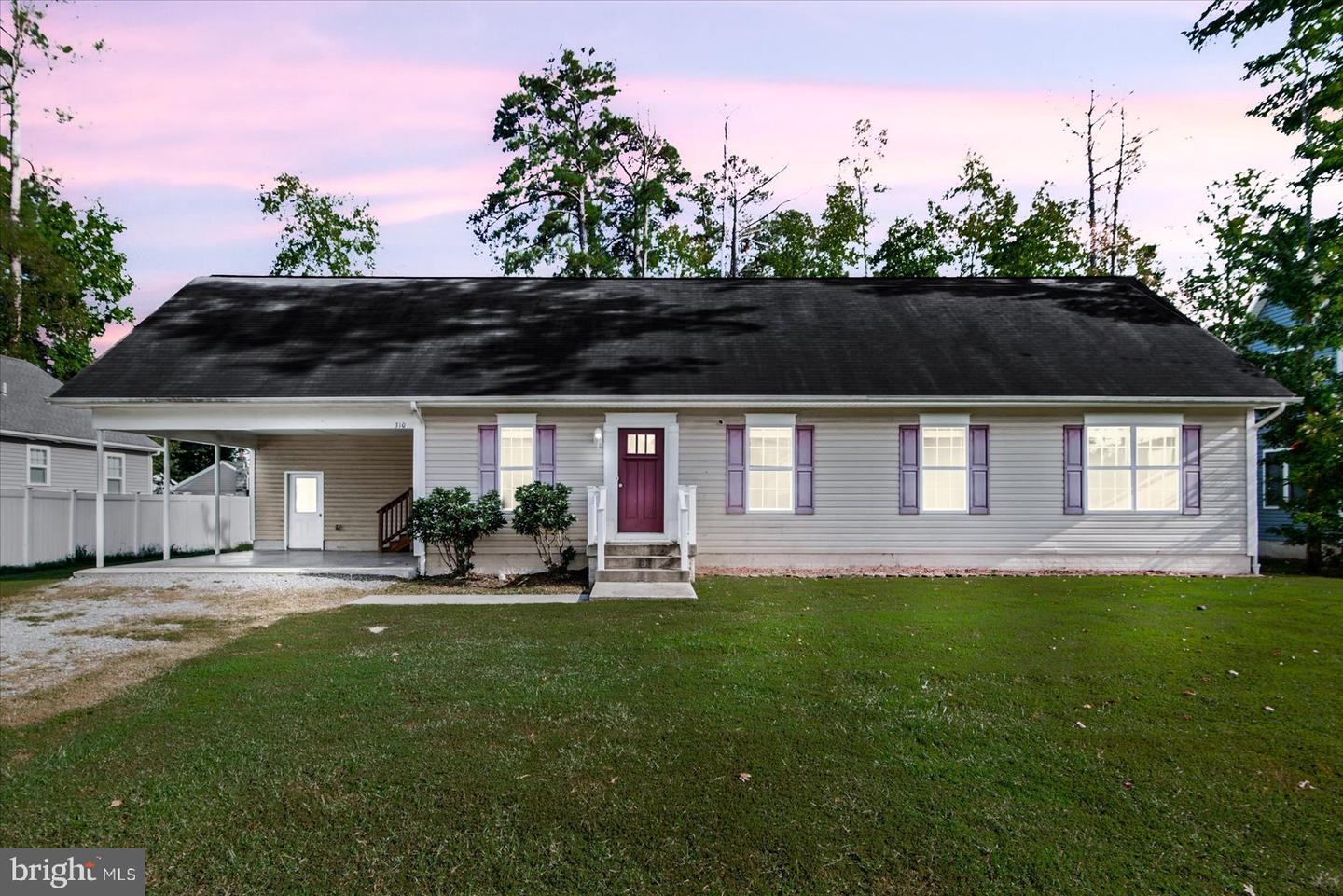 310 3RD ST, COLONIAL BEACH, Virginia 22443, 3 Bedrooms Bedrooms, ,2 BathroomsBathrooms,Residential,For sale,310 3RD ST,VAWE2009814 MLS # VAWE2009814