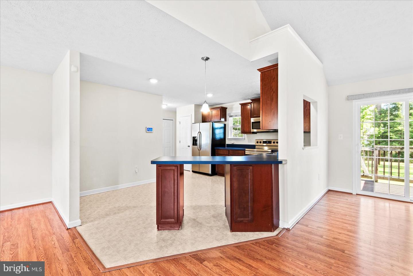 310 3RD ST, COLONIAL BEACH, Virginia 22443, 3 Bedrooms Bedrooms, ,2 BathroomsBathrooms,Residential,For sale,310 3RD ST,VAWE2009814 MLS # VAWE2009814