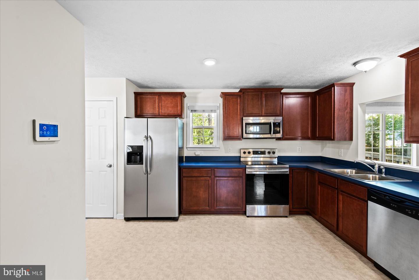 310 3RD ST, COLONIAL BEACH, Virginia 22443, 3 Bedrooms Bedrooms, ,2 BathroomsBathrooms,Residential,For sale,310 3RD ST,VAWE2009814 MLS # VAWE2009814