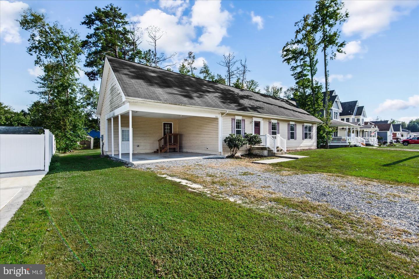 310 3RD ST, COLONIAL BEACH, Virginia 22443, 3 Bedrooms Bedrooms, ,2 BathroomsBathrooms,Residential,For sale,310 3RD ST,VAWE2009814 MLS # VAWE2009814