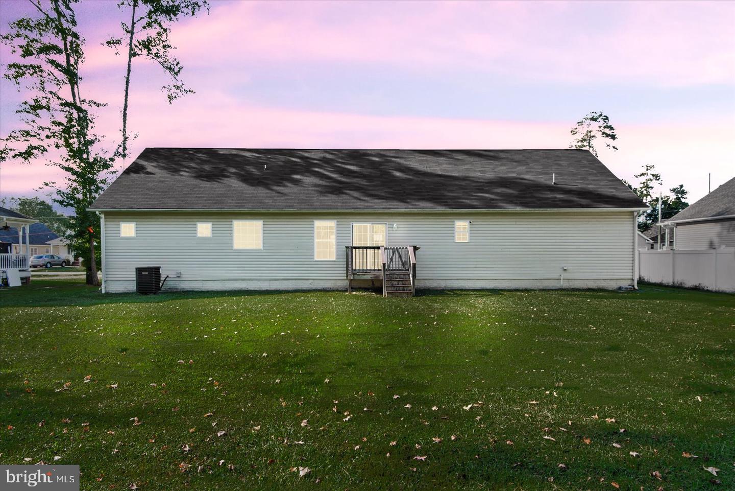 310 3RD ST, COLONIAL BEACH, Virginia 22443, 3 Bedrooms Bedrooms, ,2 BathroomsBathrooms,Residential,For sale,310 3RD ST,VAWE2009814 MLS # VAWE2009814