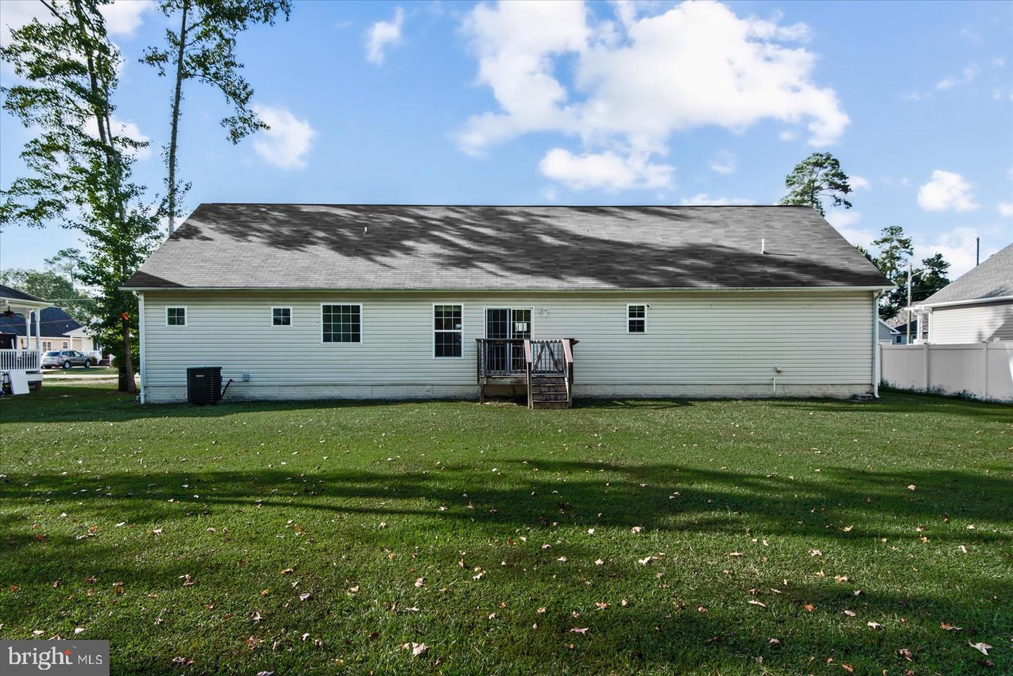 310 3RD ST, COLONIAL BEACH, Virginia 22443, 3 Bedrooms Bedrooms, ,2 BathroomsBathrooms,Residential,For sale,310 3RD ST,VAWE2009814 MLS # VAWE2009814