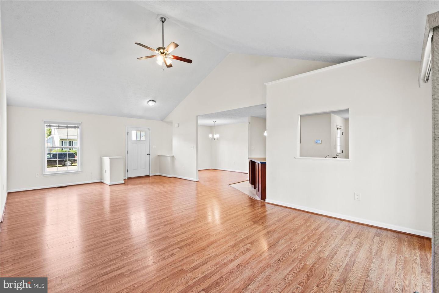 310 3RD ST, COLONIAL BEACH, Virginia 22443, 3 Bedrooms Bedrooms, ,2 BathroomsBathrooms,Residential,For sale,310 3RD ST,VAWE2009814 MLS # VAWE2009814