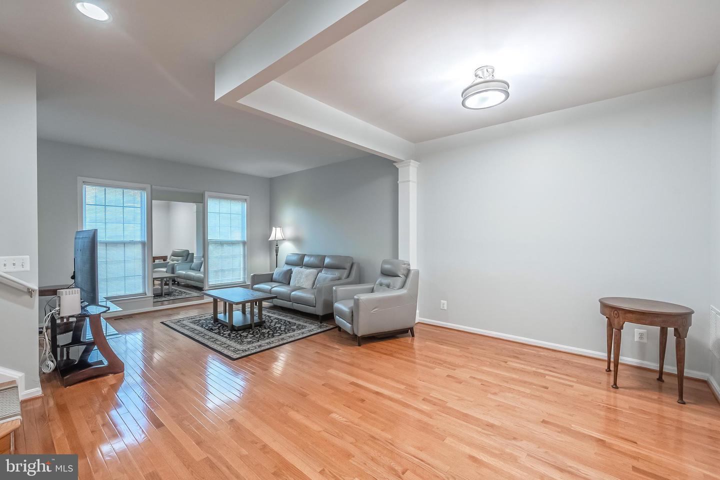 5280 JULE STAR DR, CENTREVILLE, Virginia 20120, 4 Bedrooms Bedrooms, ,3 BathroomsBathrooms,Residential,For sale,5280 JULE STAR DR,VAFX2270198 MLS # VAFX2270198