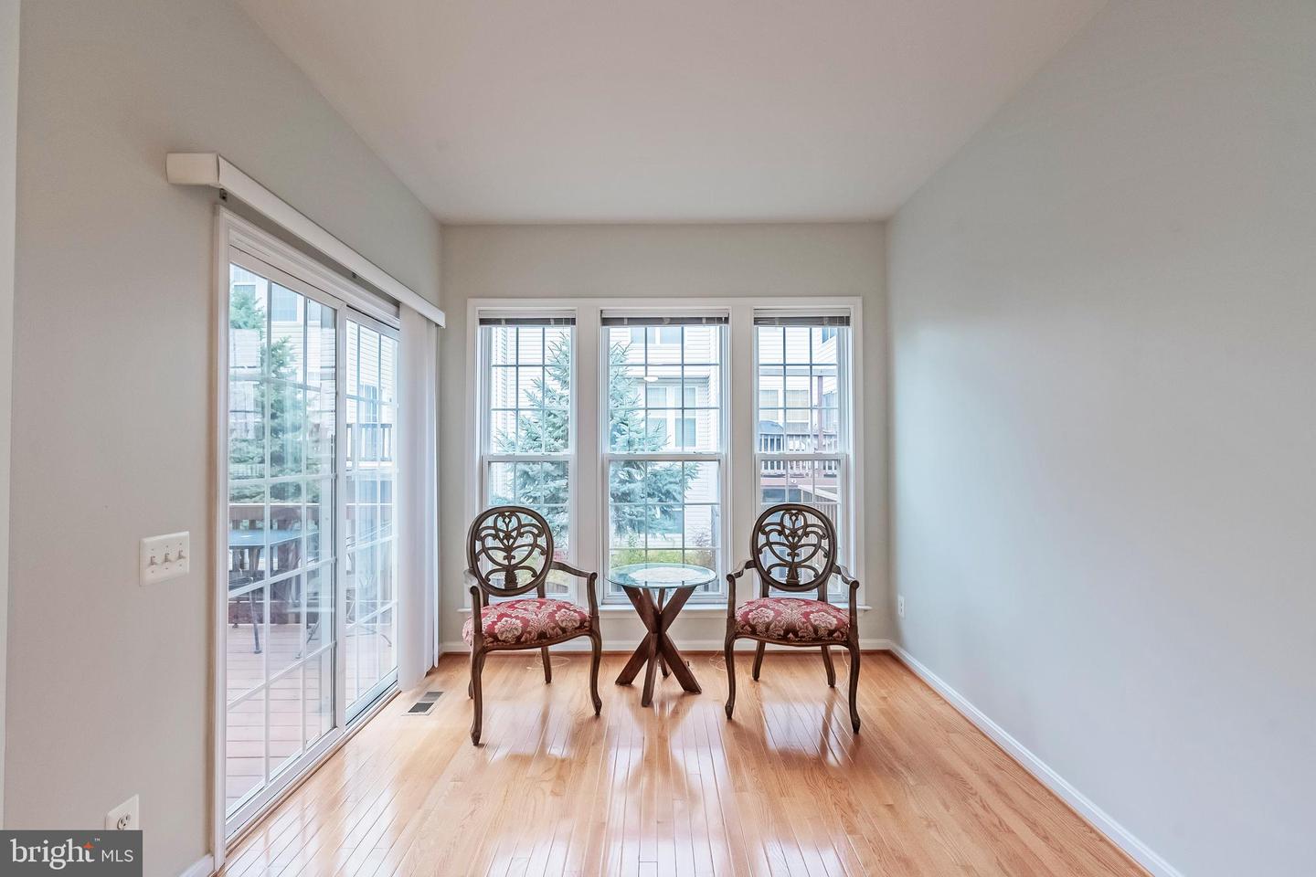 5280 JULE STAR DR, CENTREVILLE, Virginia 20120, 4 Bedrooms Bedrooms, ,3 BathroomsBathrooms,Residential,For sale,5280 JULE STAR DR,VAFX2270198 MLS # VAFX2270198