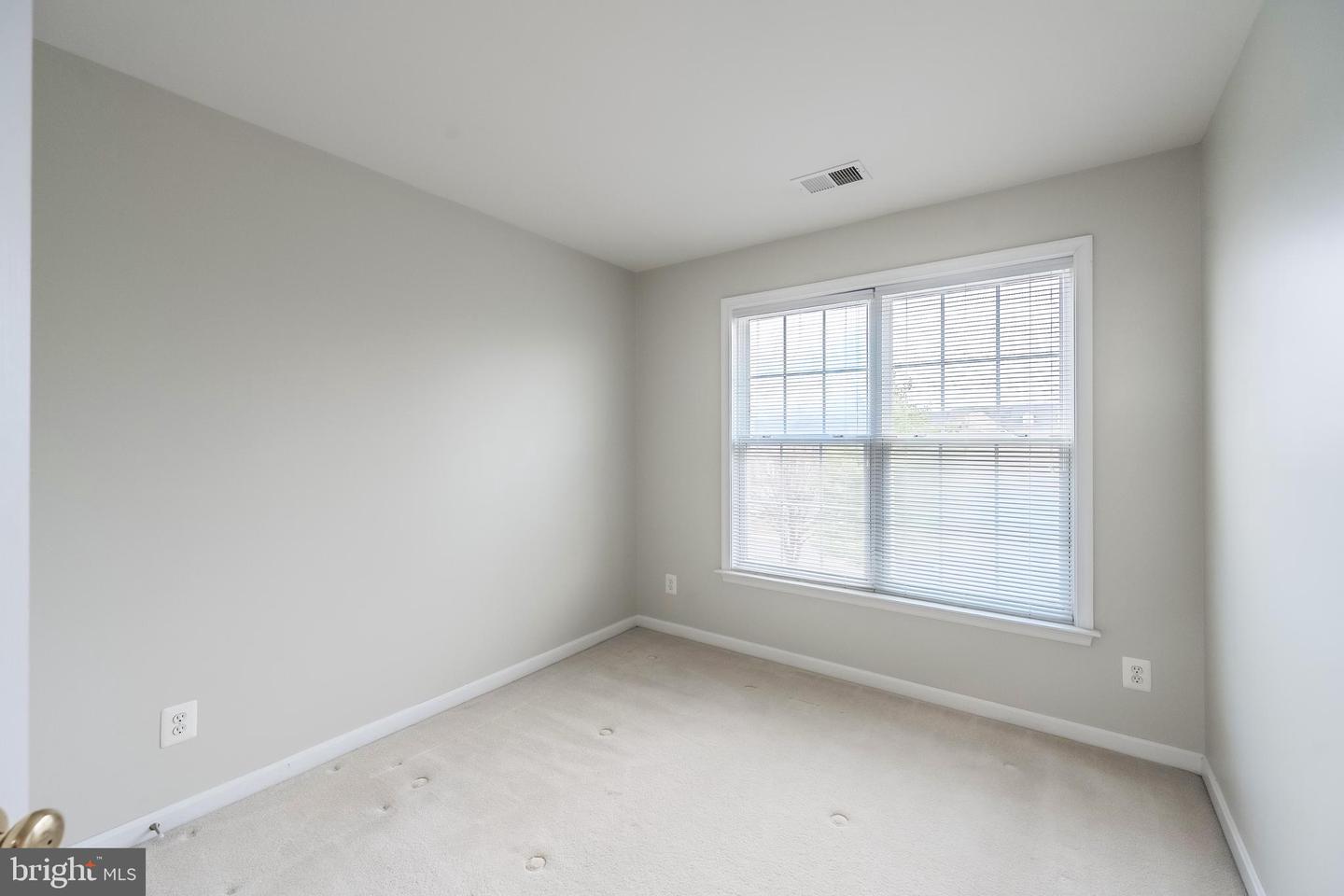 5280 JULE STAR DR, CENTREVILLE, Virginia 20120, 4 Bedrooms Bedrooms, ,3 BathroomsBathrooms,Residential,For sale,5280 JULE STAR DR,VAFX2270198 MLS # VAFX2270198