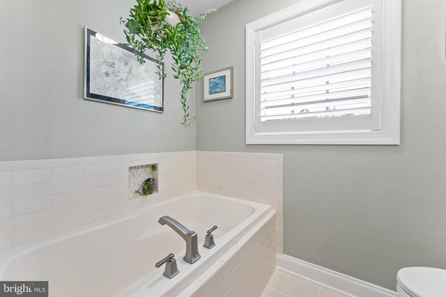 1613 CHARLES ST, FREDERICKSBURG, Virginia 22401, 4 Bedrooms Bedrooms, ,3 BathroomsBathrooms,Residential,For sale,1613 CHARLES ST,VAFB2009054 MLS # VAFB2009054