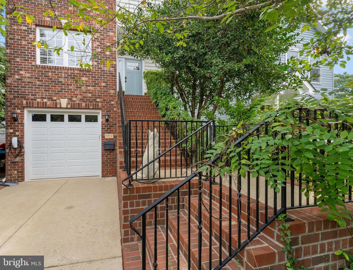 1613 CHARLES ST, FREDERICKSBURG, Virginia 22401, 4 Bedrooms Bedrooms, ,3 BathroomsBathrooms,Residential,For sale,1613 CHARLES ST,VAFB2009054 MLS # VAFB2009054