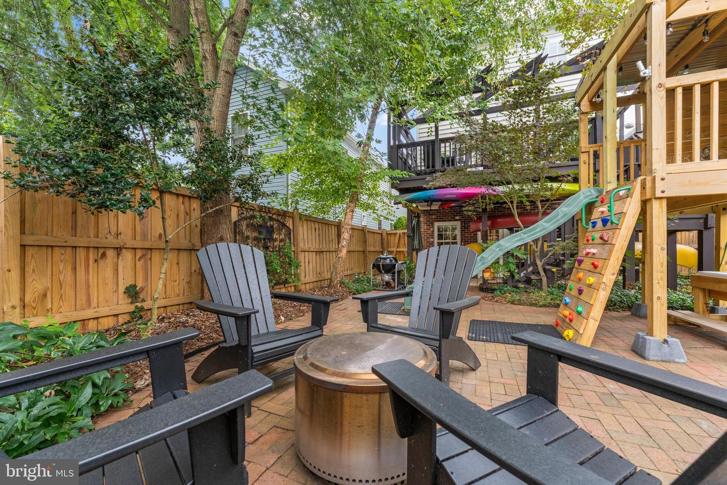 1613 CHARLES ST, FREDERICKSBURG, Virginia 22401, 4 Bedrooms Bedrooms, ,3 BathroomsBathrooms,Residential,For sale,1613 CHARLES ST,VAFB2009054 MLS # VAFB2009054