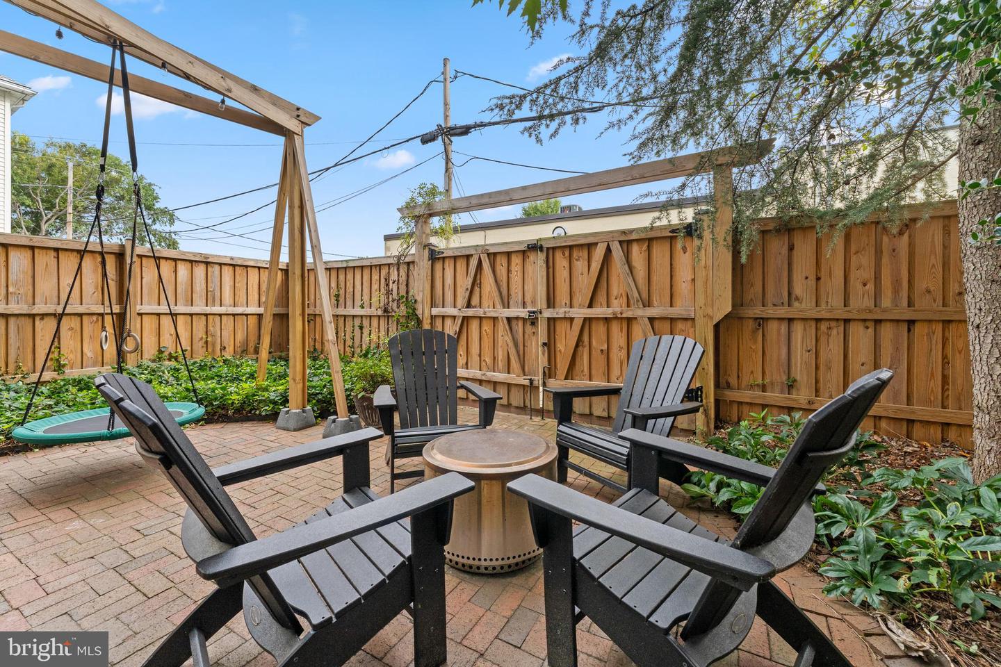 1613 CHARLES ST, FREDERICKSBURG, Virginia 22401, 4 Bedrooms Bedrooms, ,3 BathroomsBathrooms,Residential,For sale,1613 CHARLES ST,VAFB2009054 MLS # VAFB2009054