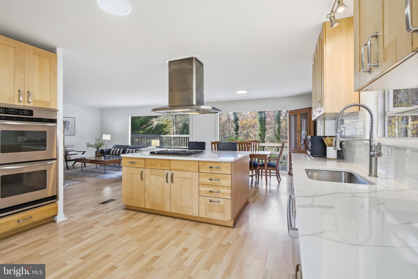 4024 IVA LN, ANNANDALE, Virginia 22003, 4 Bedrooms Bedrooms, ,3 BathroomsBathrooms,Residential,For sale,4024 IVA LN,VAFX2272712 MLS # VAFX2272712