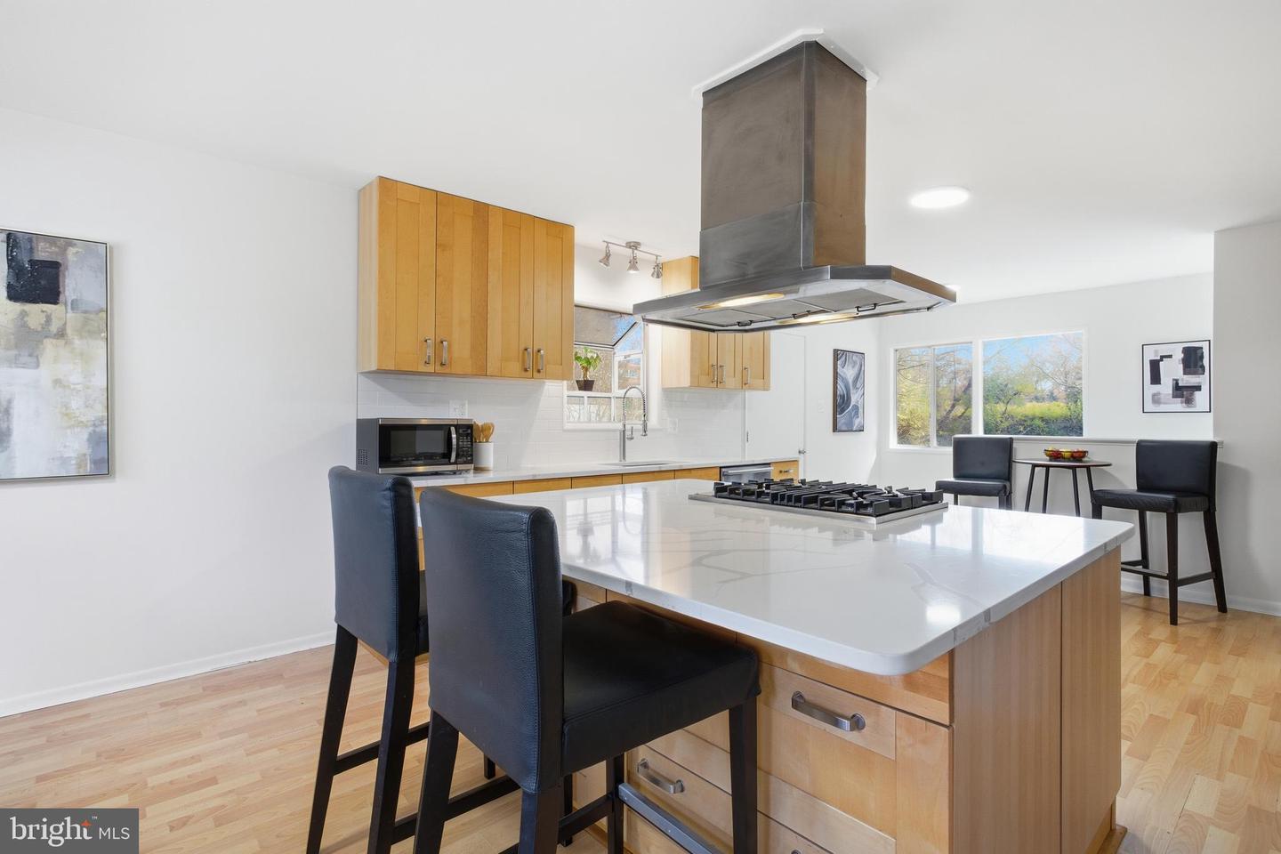 4024 IVA LN, ANNANDALE, Virginia 22003, 4 Bedrooms Bedrooms, ,3 BathroomsBathrooms,Residential,For sale,4024 IVA LN,VAFX2272712 MLS # VAFX2272712