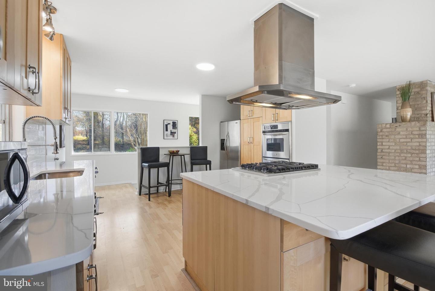 4024 IVA LN, ANNANDALE, Virginia 22003, 4 Bedrooms Bedrooms, ,3 BathroomsBathrooms,Residential,For sale,4024 IVA LN,VAFX2272712 MLS # VAFX2272712