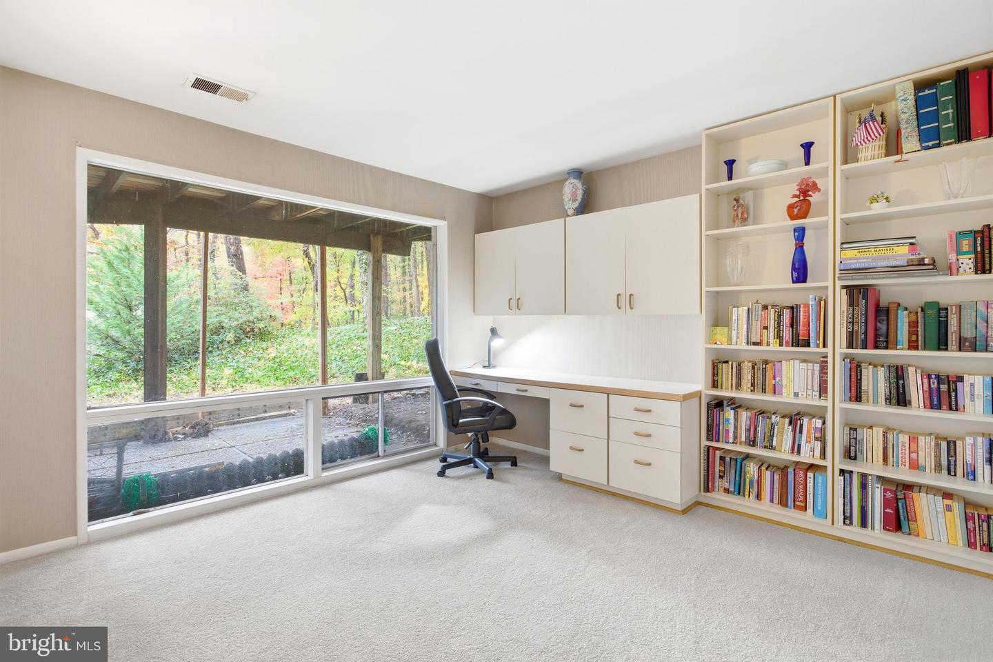 4024 IVA LN, ANNANDALE, Virginia 22003, 4 Bedrooms Bedrooms, ,3 BathroomsBathrooms,Residential,For sale,4024 IVA LN,VAFX2272712 MLS # VAFX2272712