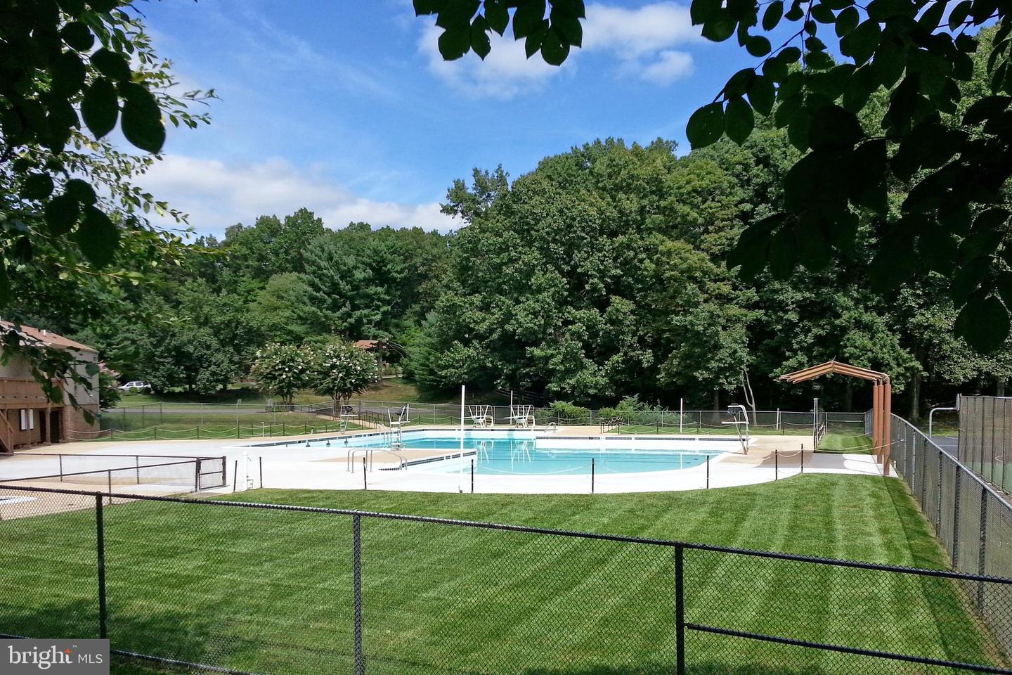 4024 IVA LN, ANNANDALE, Virginia 22003, 4 Bedrooms Bedrooms, ,3 BathroomsBathrooms,Residential,For sale,4024 IVA LN,VAFX2272712 MLS # VAFX2272712