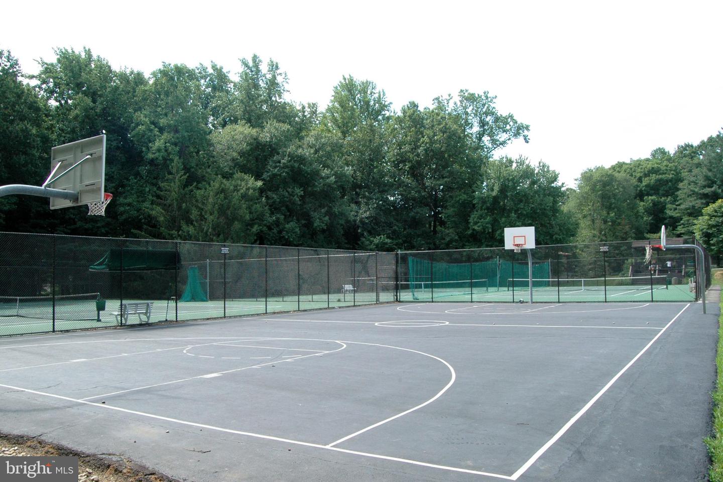 4024 IVA LN, ANNANDALE, Virginia 22003, 4 Bedrooms Bedrooms, ,3 BathroomsBathrooms,Residential,For sale,4024 IVA LN,VAFX2272712 MLS # VAFX2272712