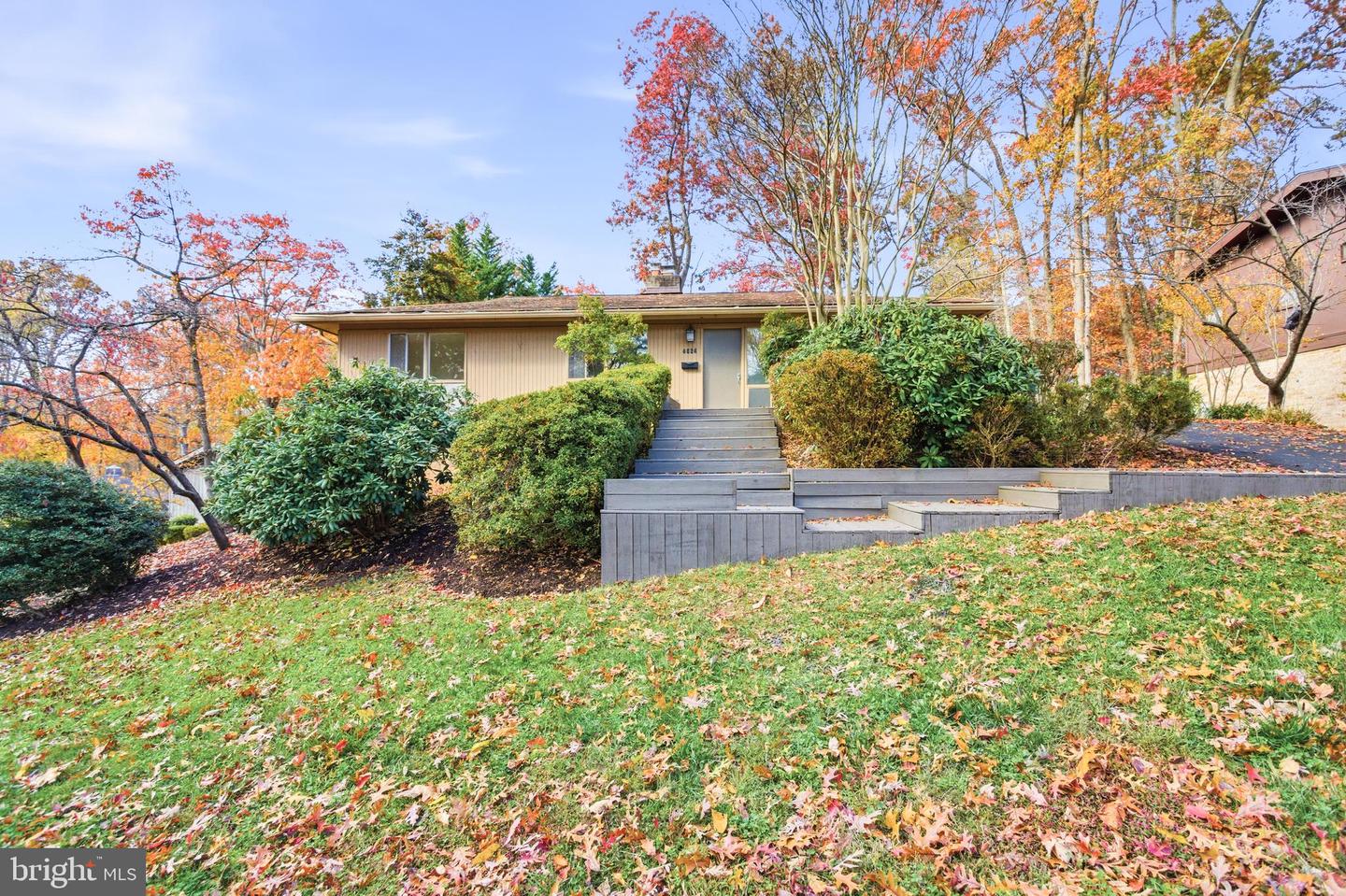 4024 IVA LN, ANNANDALE, Virginia 22003, 4 Bedrooms Bedrooms, ,3 BathroomsBathrooms,Residential,For sale,4024 IVA LN,VAFX2272712 MLS # VAFX2272712