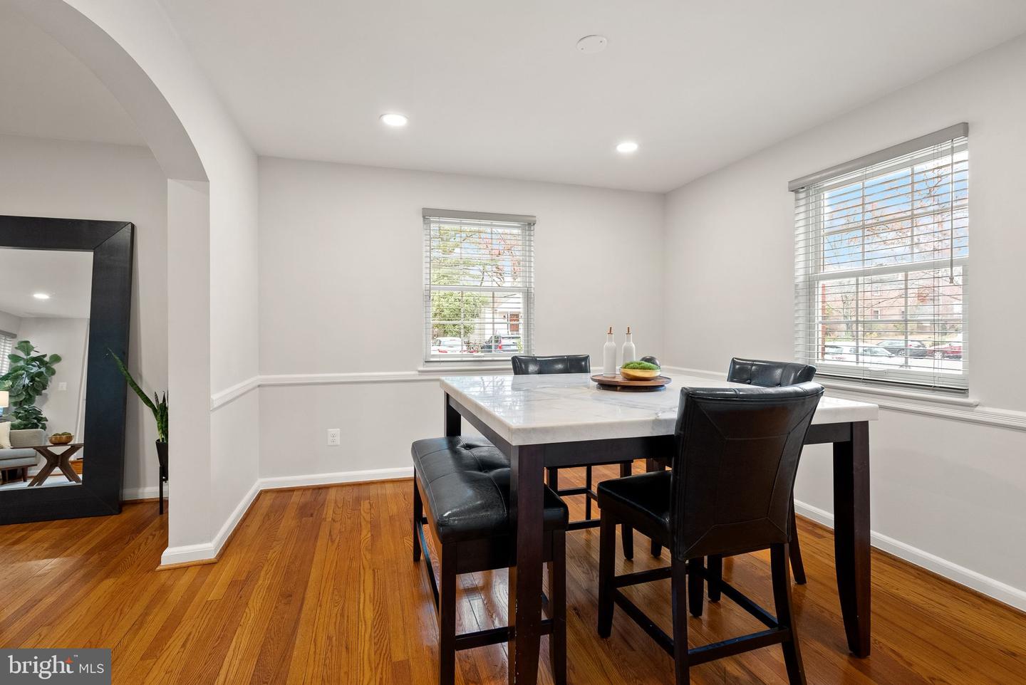 217 N EMERSON ST, ARLINGTON, Virginia 22203, 3 Bedrooms Bedrooms, 11 Rooms Rooms,2 BathroomsBathrooms,Residential,For sale,217 N EMERSON ST,VAAR2064628 MLS # VAAR2064628