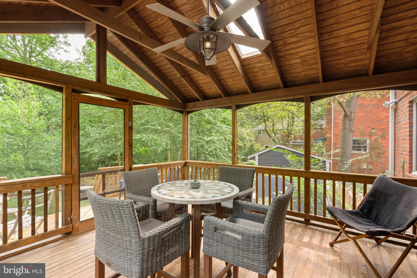 217 N EMERSON ST, ARLINGTON, Virginia 22203, 3 Bedrooms Bedrooms, 11 Rooms Rooms,2 BathroomsBathrooms,Residential,For sale,217 N EMERSON ST,VAAR2064628 MLS # VAAR2064628