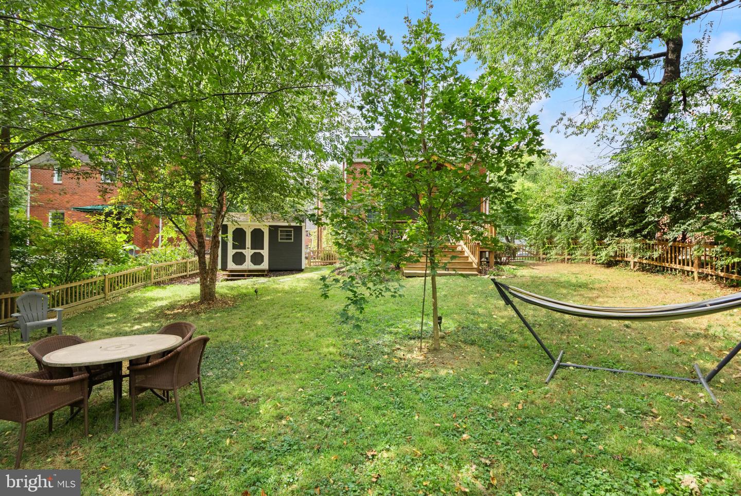 217 N EMERSON ST, ARLINGTON, Virginia 22203, 3 Bedrooms Bedrooms, 11 Rooms Rooms,2 BathroomsBathrooms,Residential,For sale,217 N EMERSON ST,VAAR2064628 MLS # VAAR2064628