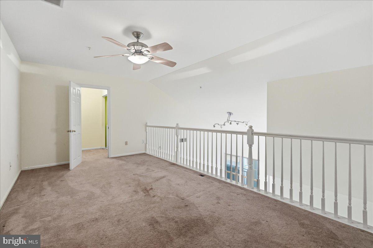 20419 RIVERBEND SQ #301, STERLING, Virginia 20165, 2 Bedrooms Bedrooms, ,2 BathroomsBathrooms,Residential,For sale,20419 RIVERBEND SQ #301,VALO2108762 MLS # VALO2108762